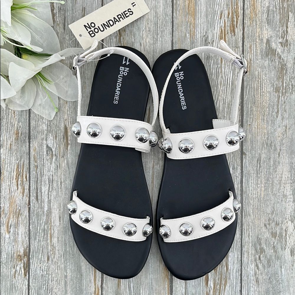 Women’s White Flat Sandals with Silver Studded Accents Shoes Size 11